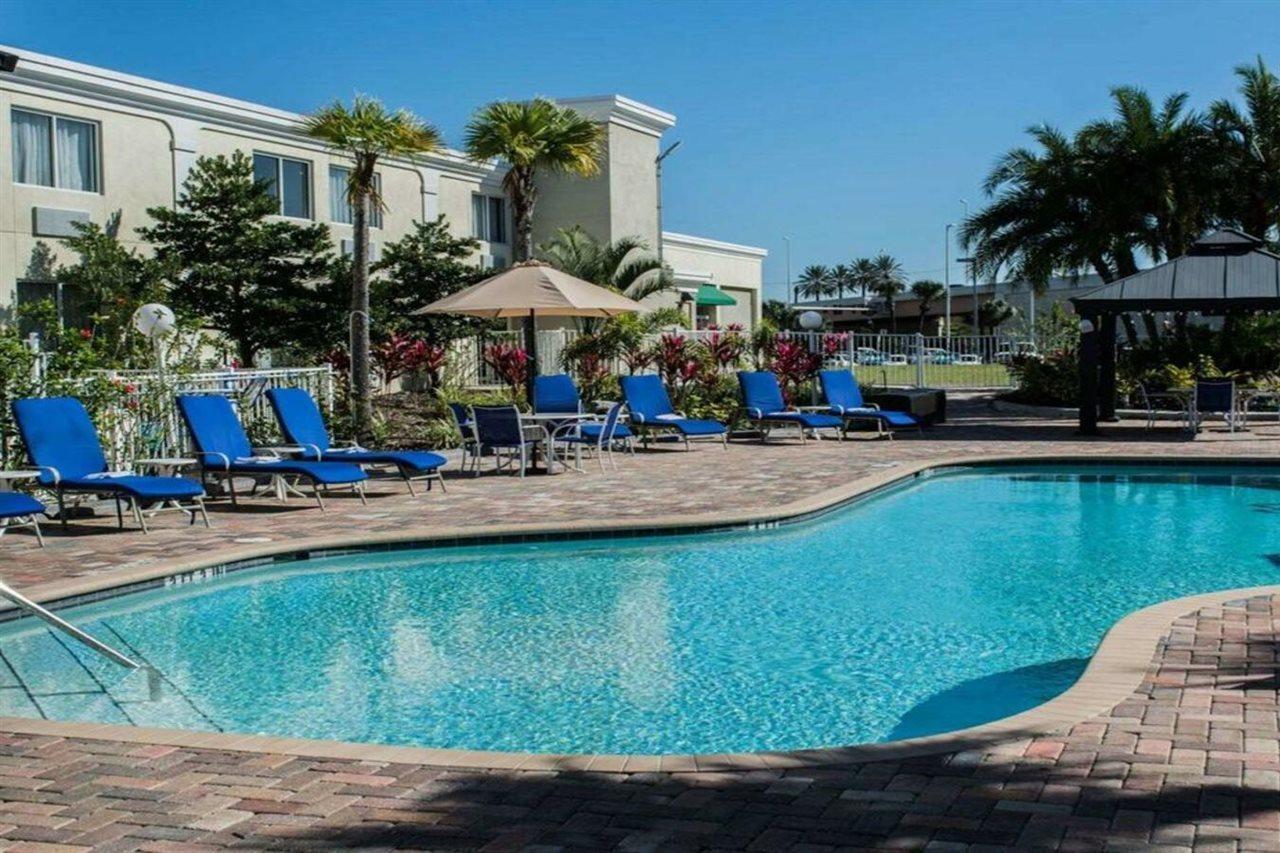 Quality Inn & Suites Near Fairgrounds & Ybor City Tampa Eksteriør bilde